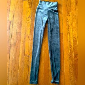NWT aerie offline grey/gray velvet leggings size xs long